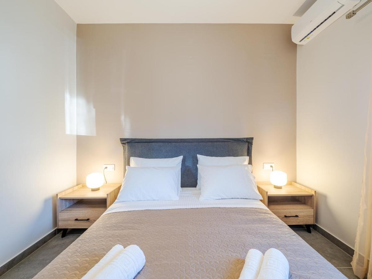 M&K - Maria'S Stylish Apartment Near Alykes Beach Corfu  Екстер'єр фото