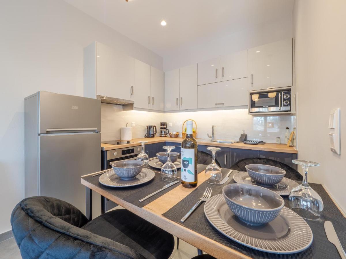 M&K - Maria'S Stylish Apartment Near Alykes Beach Corfu  Екстер'єр фото